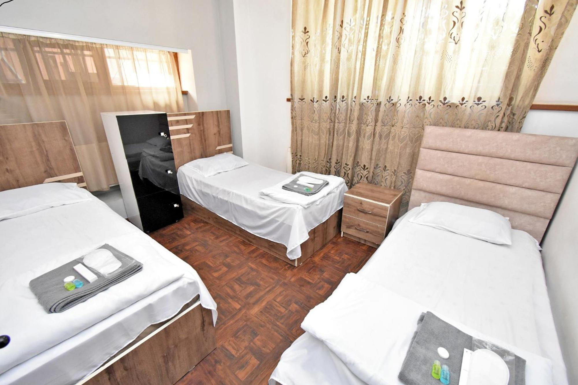 A&S Hotel 예레반 외부 사진